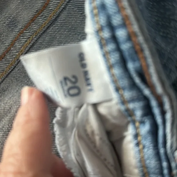 Plus size 20 Jeans 👖 bundle - Old Navy Dreamer and d.jeans capri jeans - Picture 3 of 4